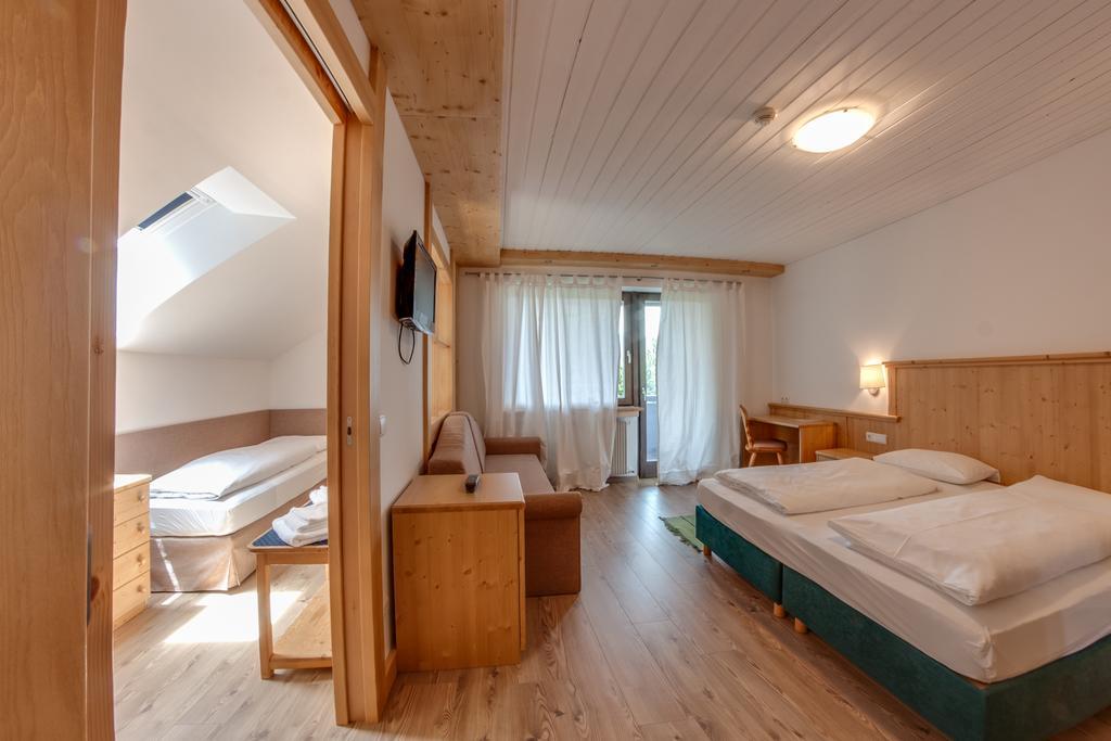 Hotel Krondlhof 브루니코 객실 사진
