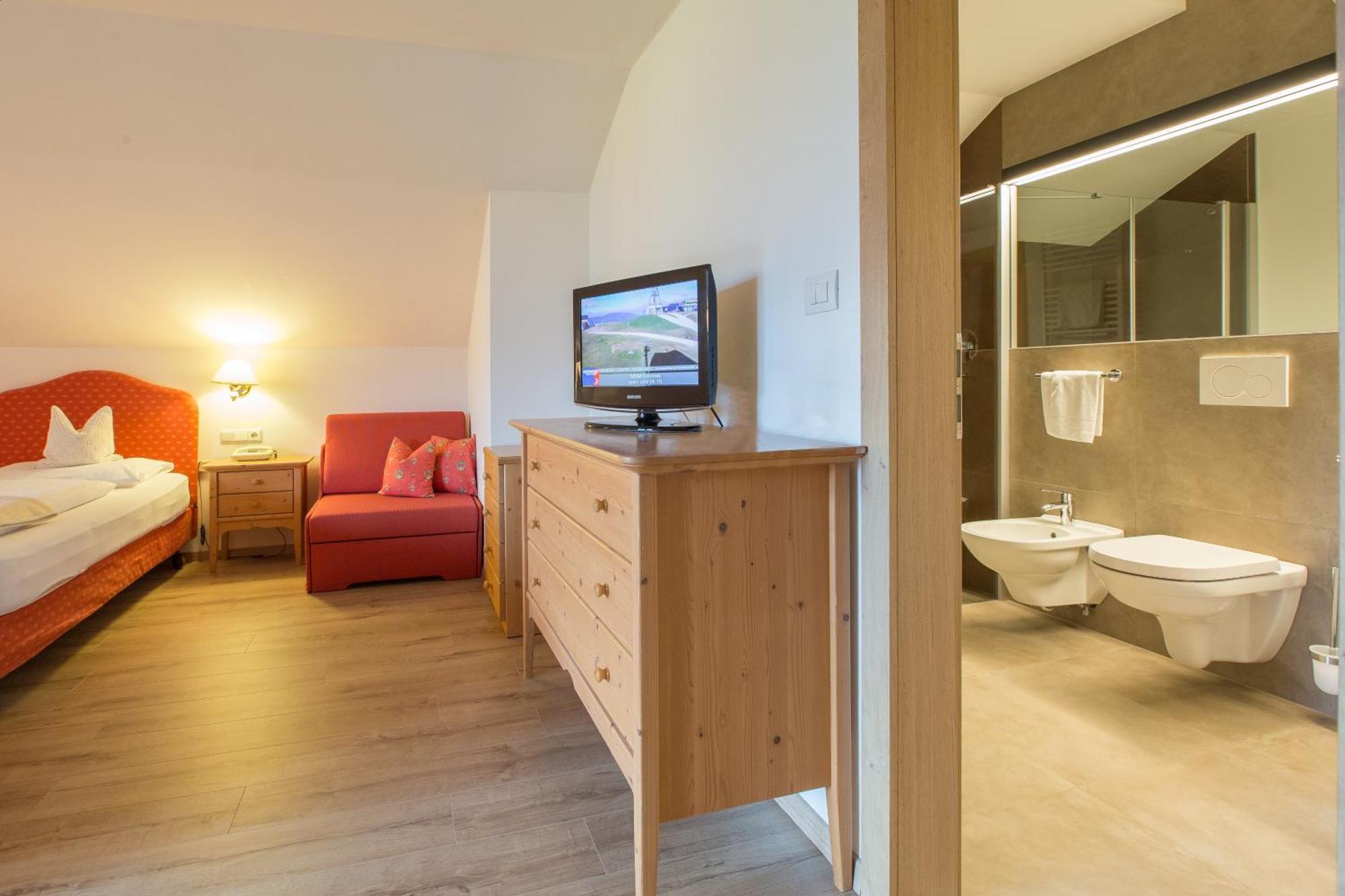Hotel Krondlhof 브루니코 객실 사진